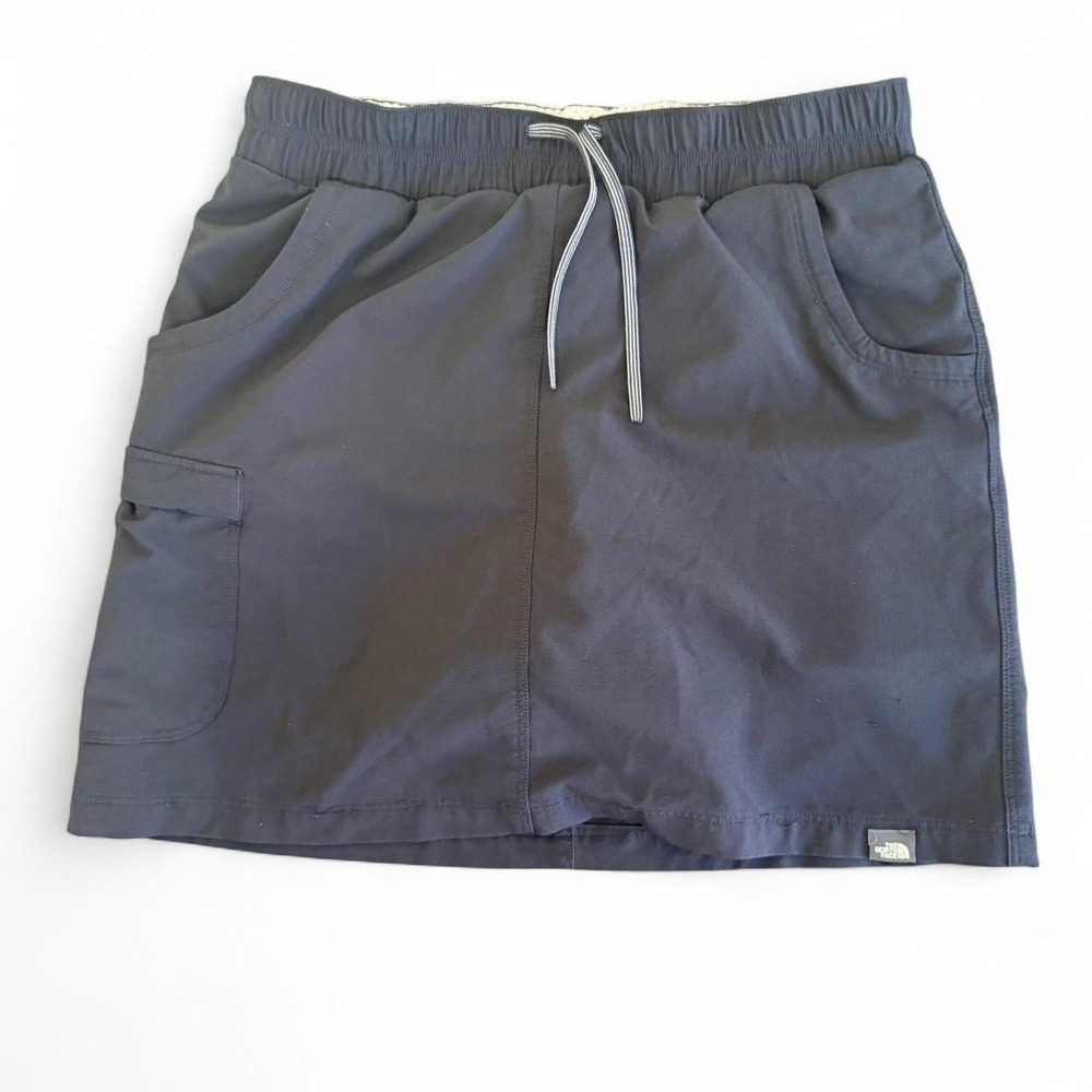 The North Face Women's Black‎ Outdoor Skort, Size XS — Hiking & Summer Activewe